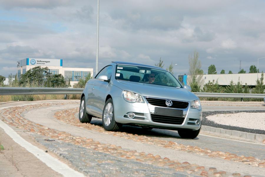  Volkswagen Eos 2006 года  (фото 12 из 162)